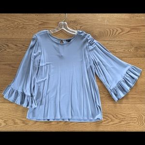 Womans medium  bell sleeve top